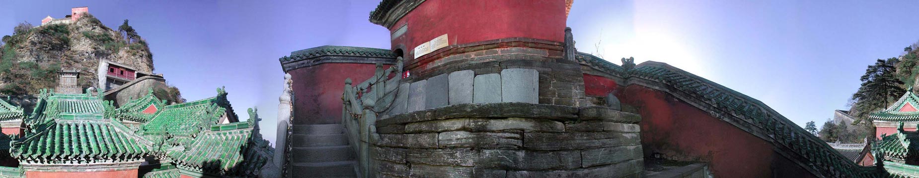 太和宫转运殿外