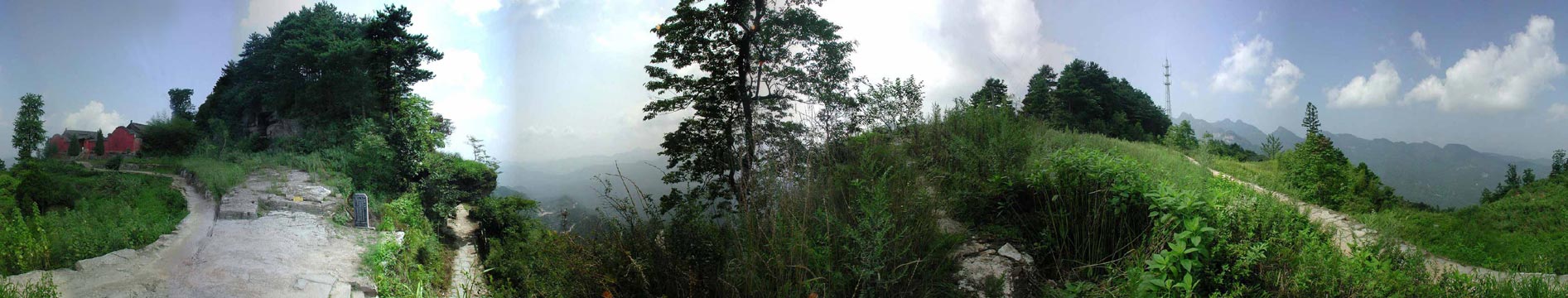 泰常观三岔路口