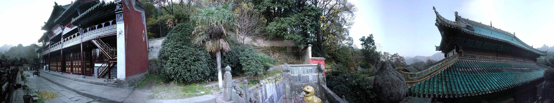 紫霄宫父母殿外