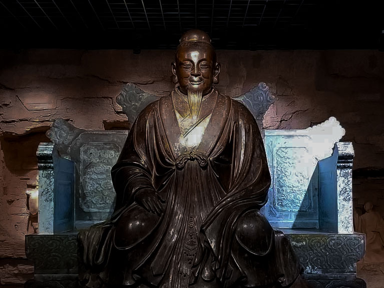 铜铸鎏金张三丰坐仰像